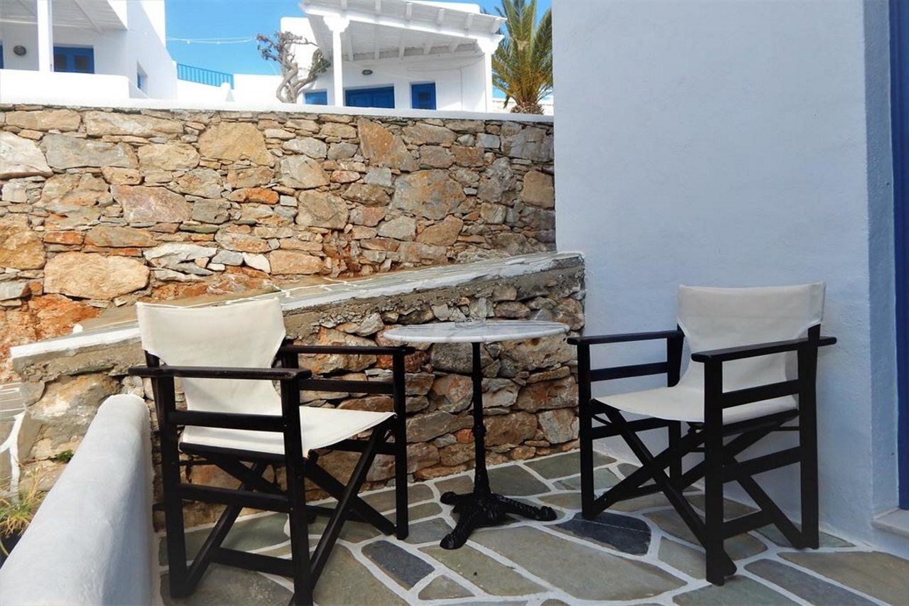Evgenia Rooms And Apartments Folegandros Town Exterior photo